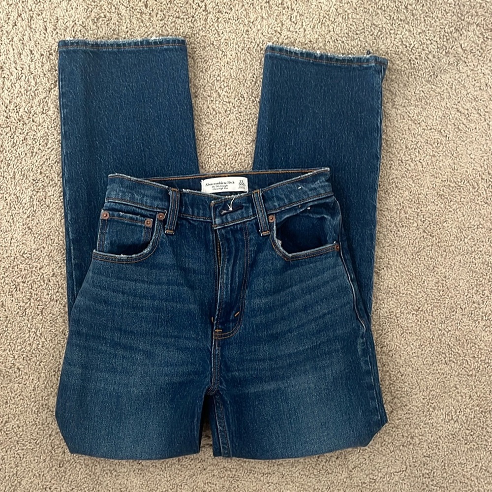 Abercrombie 90’s straight jeans